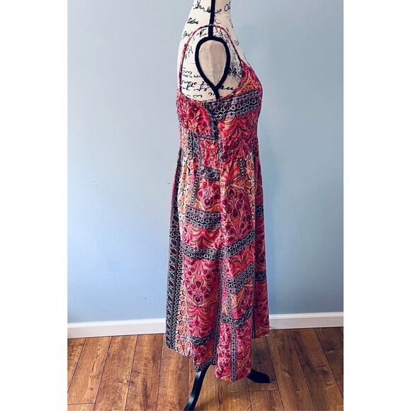 Old Navy Women’s Medium Waist-Defining Cami Midi Dress in Pink Paisley - Picture 6 of 10